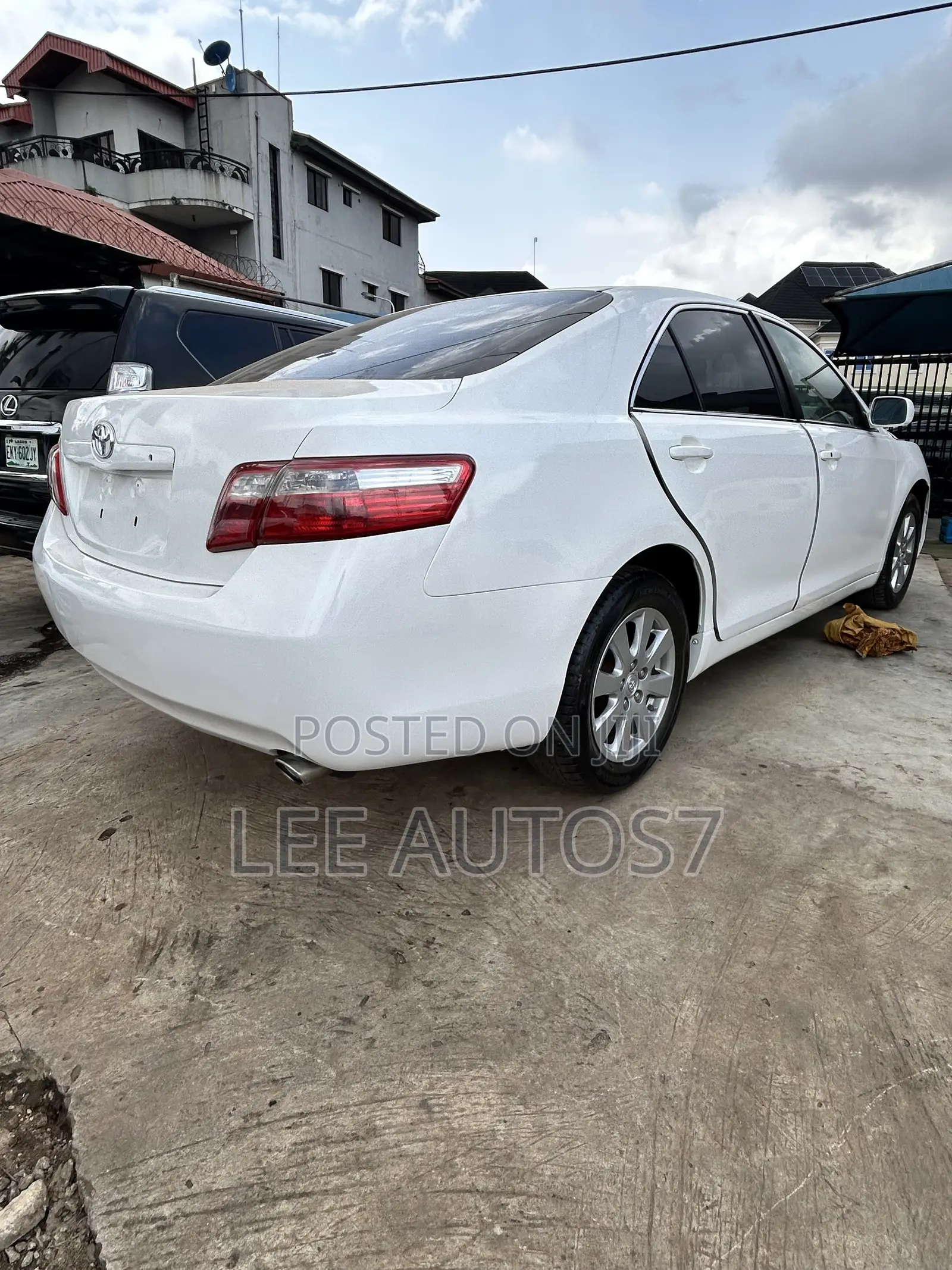 Toyota Camry XLE V6 4dr Sedan (3.5L 6cyl 6AM) 2007 White