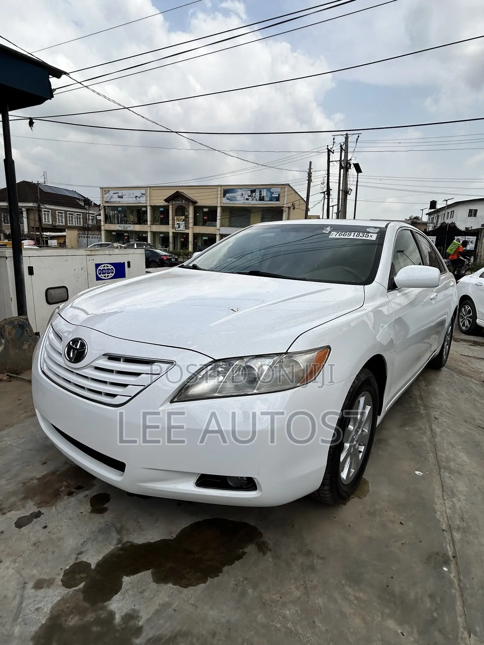 Toyota Camry XLE V6 4dr Sedan (3.5L 6cyl 6AM) 2007 White