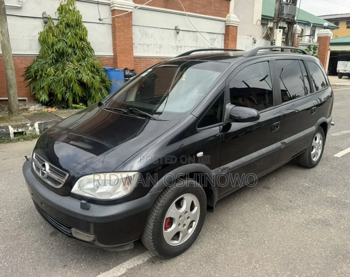 Opel Zafira 2008 Black