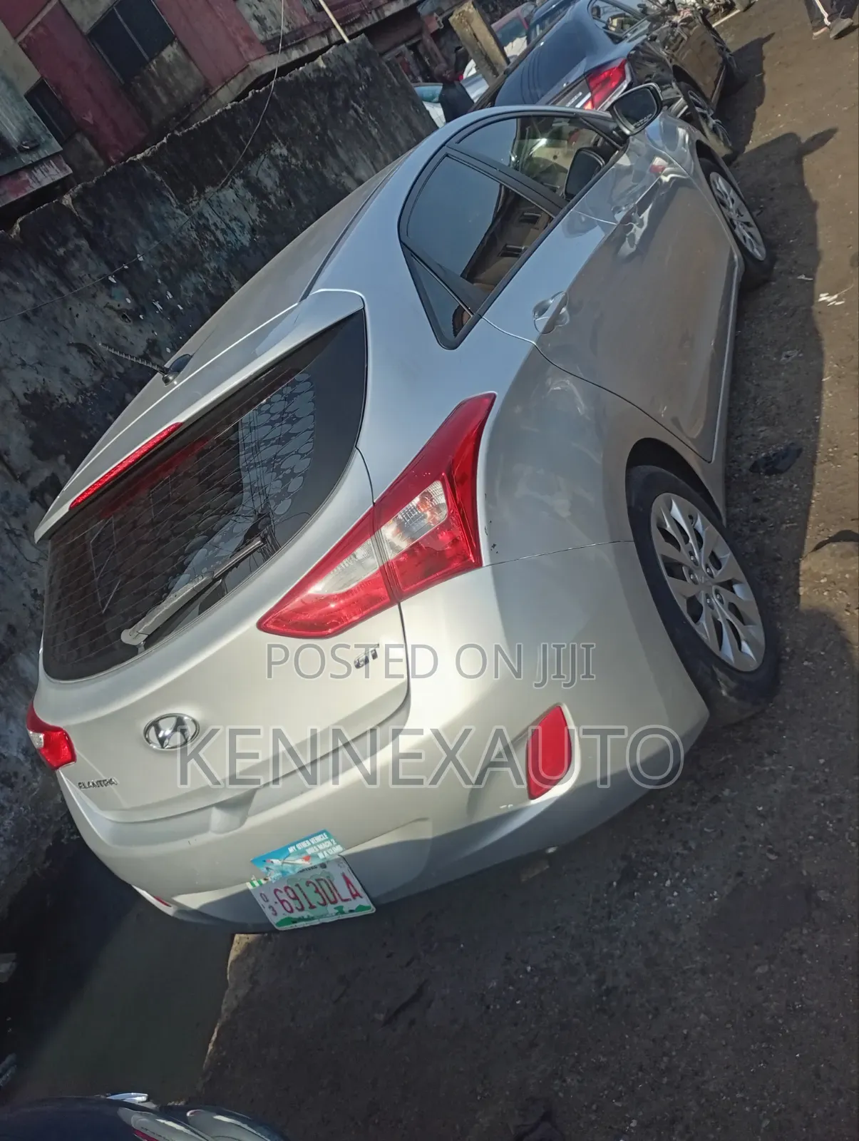 Hyundai Elantra 2016 Silver