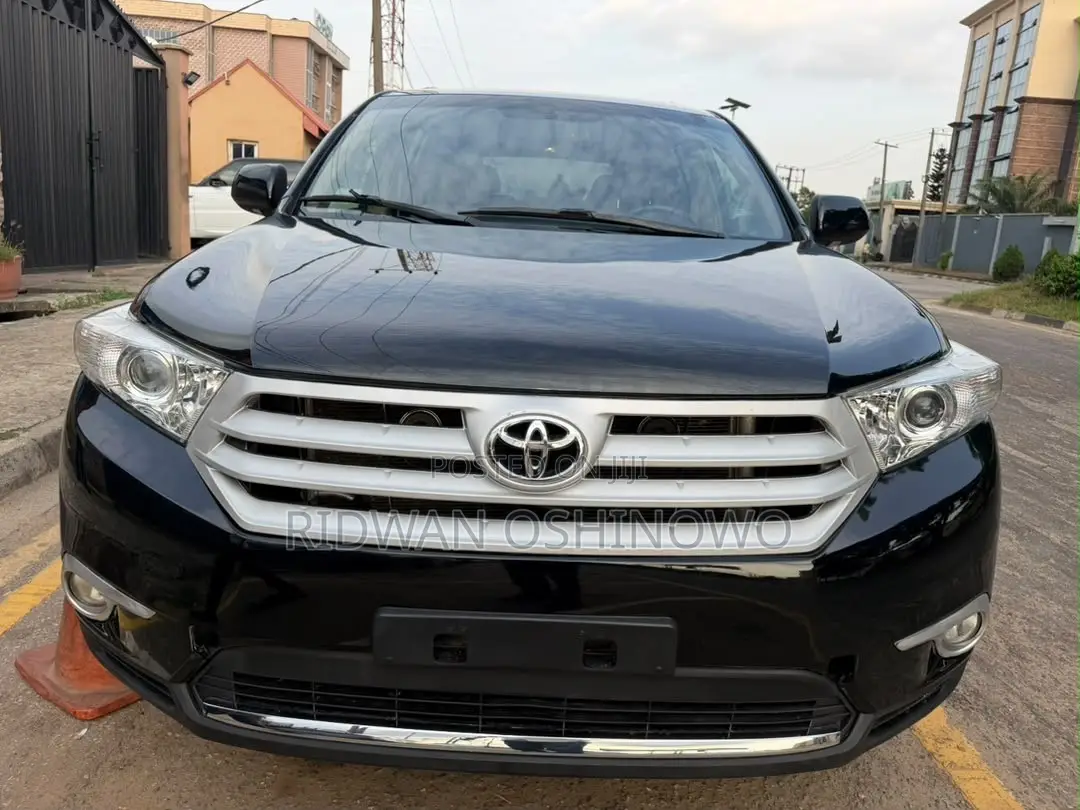 Toyota Highlander Limited 3.5l 4WD 2013 Black