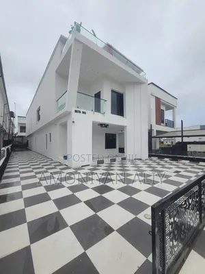 5bdrm Duplex in Megamond Estate, Ikota for sale