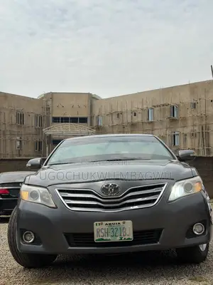 Toyota Camry 2009 Gray