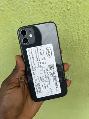 Apple iPhone 11 64 GB Black