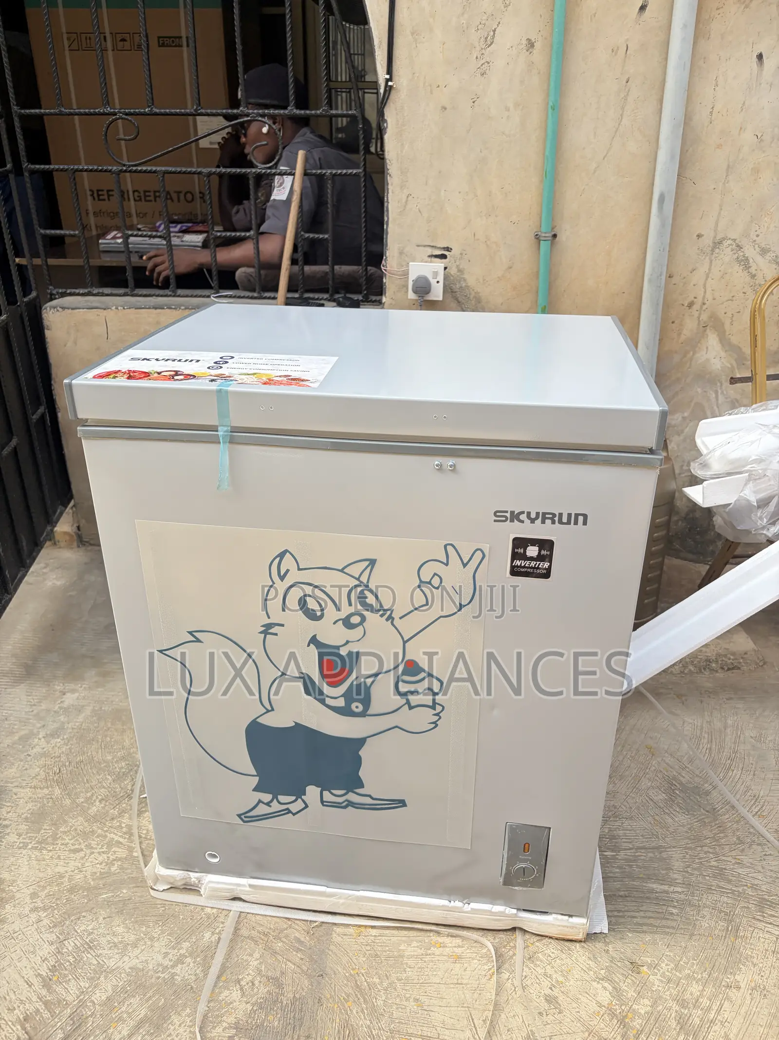 Skyrun BD-180AI 145L Inverter Chest Freezer