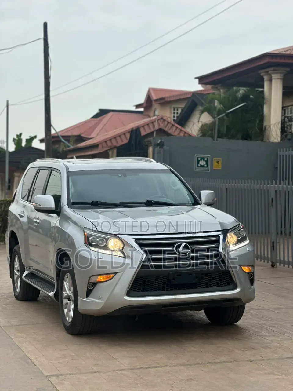 Lexus GX 2012 Silver