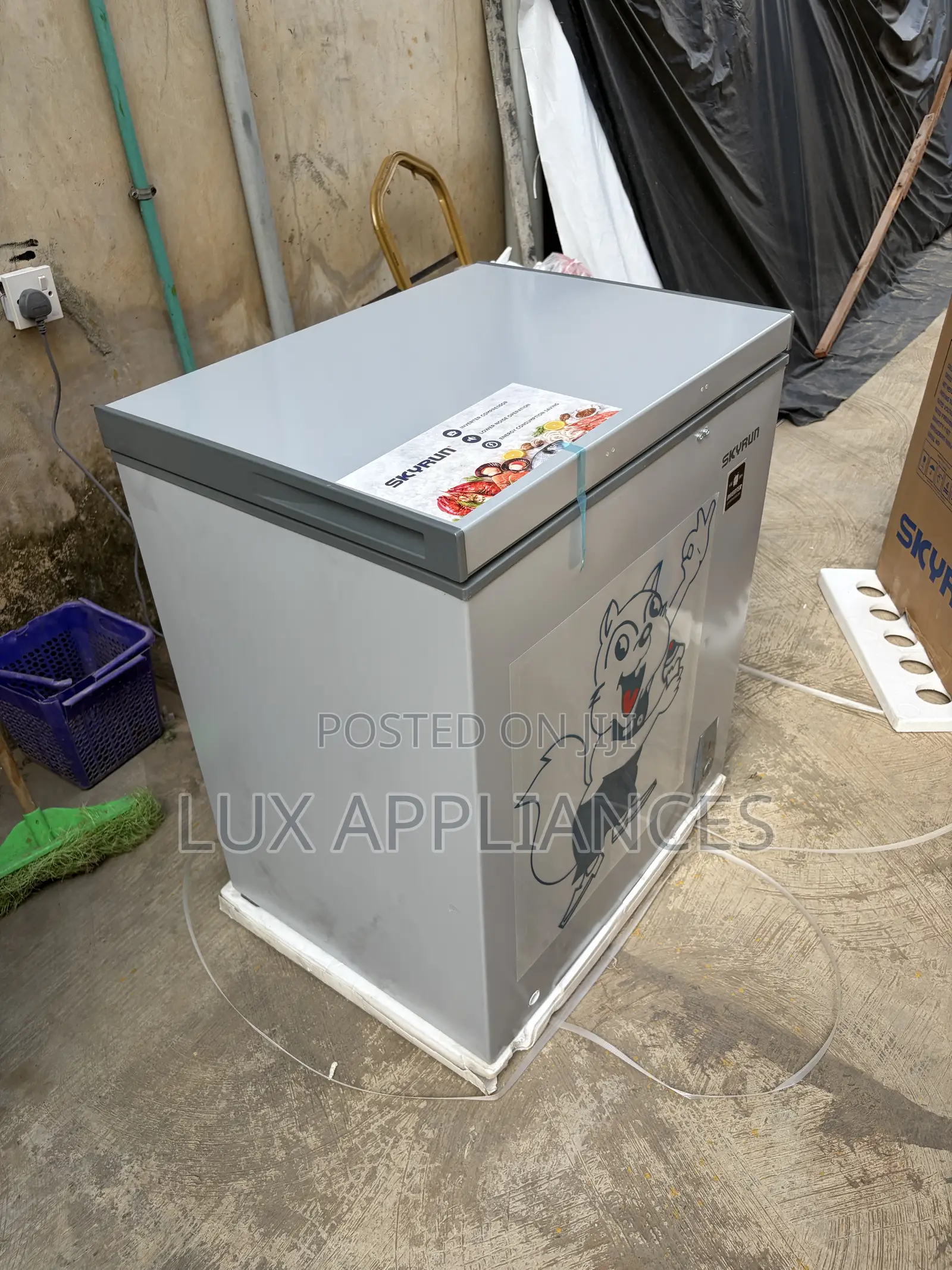 Skyrun 145L Inverter Freezer in Grey