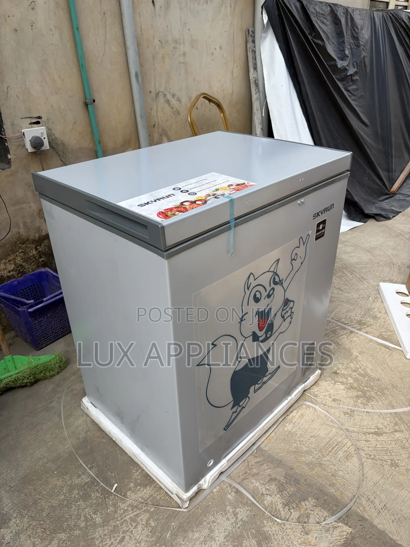 Skyrun 145L Inverter Freezer in Grey