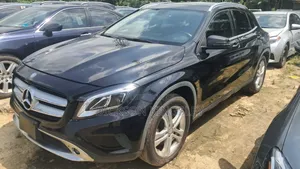 Mercedes-Benz GLA-Class 2016 Black