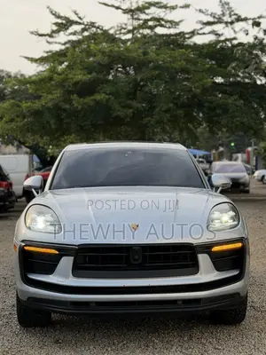 Porsche Macan Base AWD 2023 Blue
