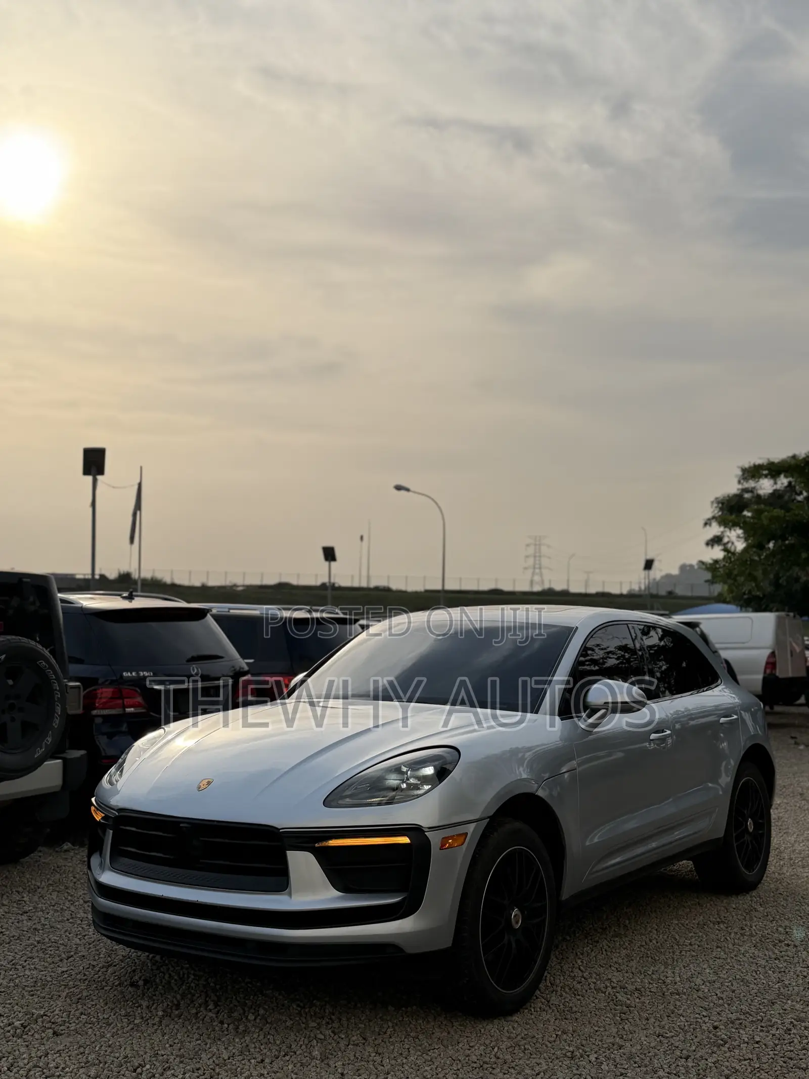 Porsche Macan Base AWD 2023 Blue