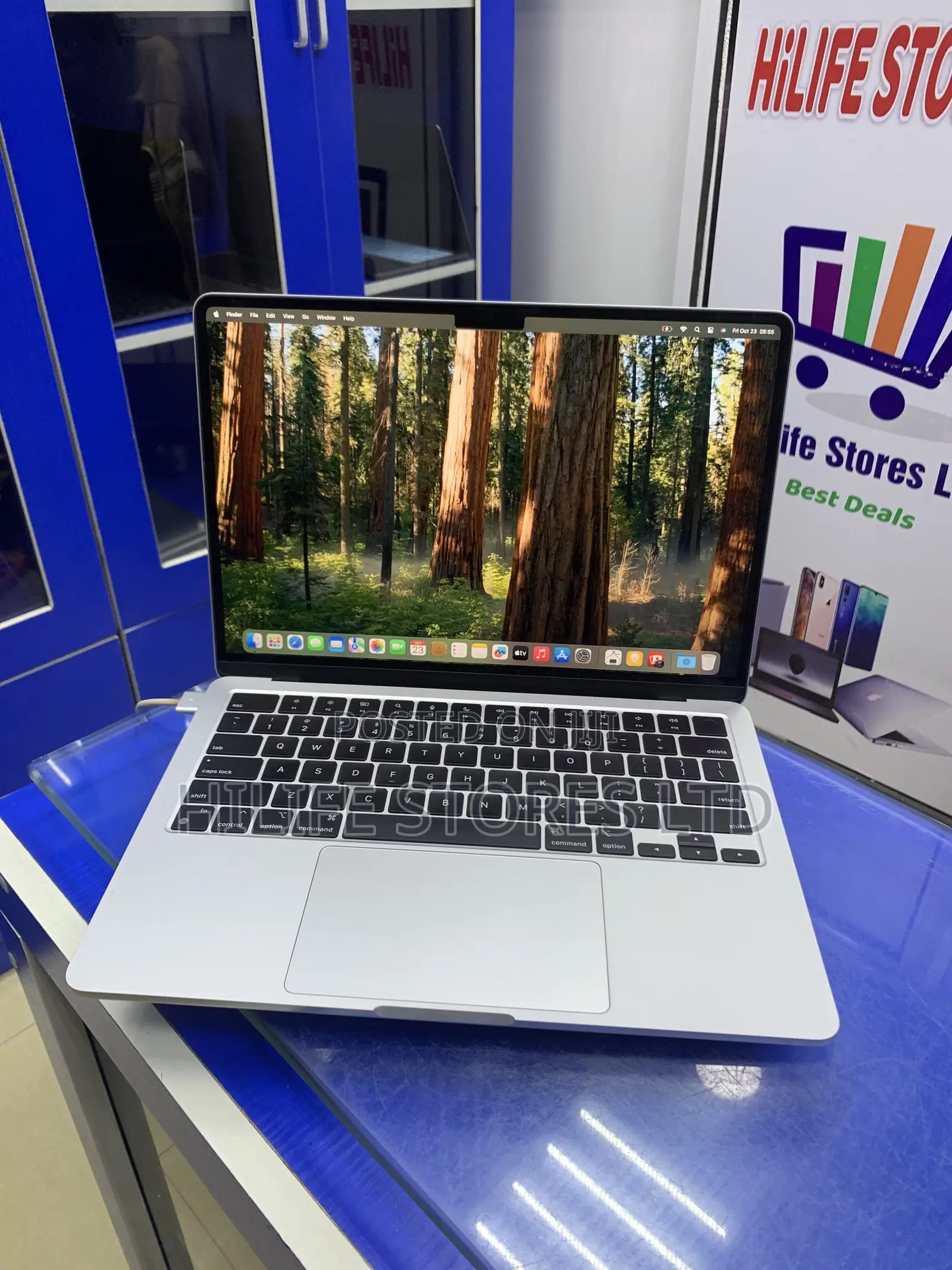 Laptop Apple MacBook Air 2022 M2 8GB Apple M2 SSD 256GB