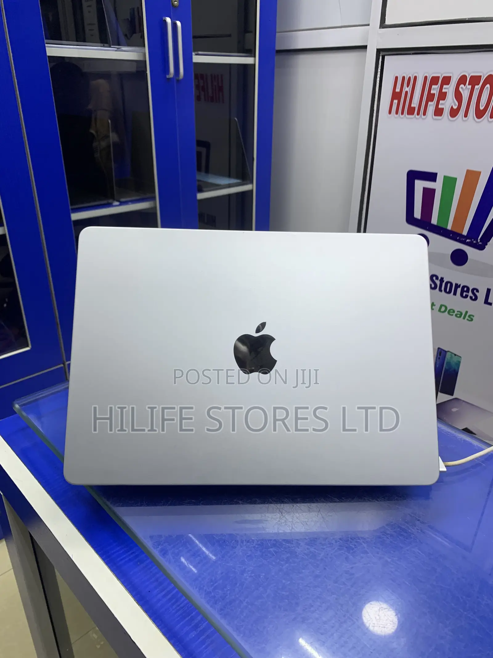 Laptop Apple MacBook Air 2022 M2 8GB Apple M2 SSD 256GB