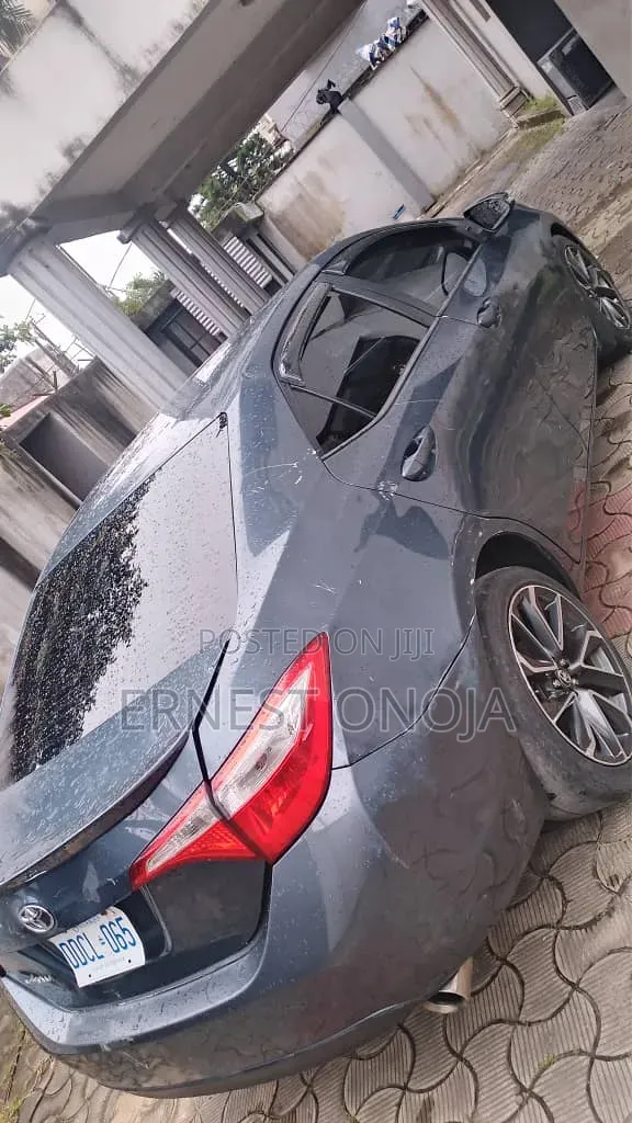 Toyota Corolla S 4dr Sedan (1.8L 4cyl CVT) 2014 Gray