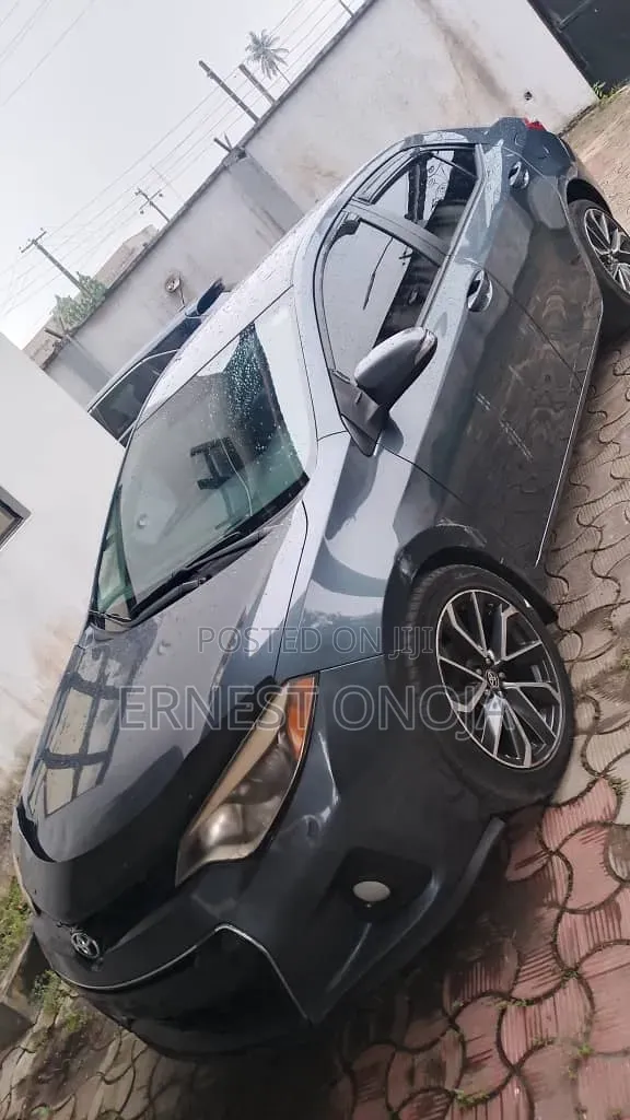 Toyota Corolla S 4dr Sedan (1.8L 4cyl CVT) 2014 Gray