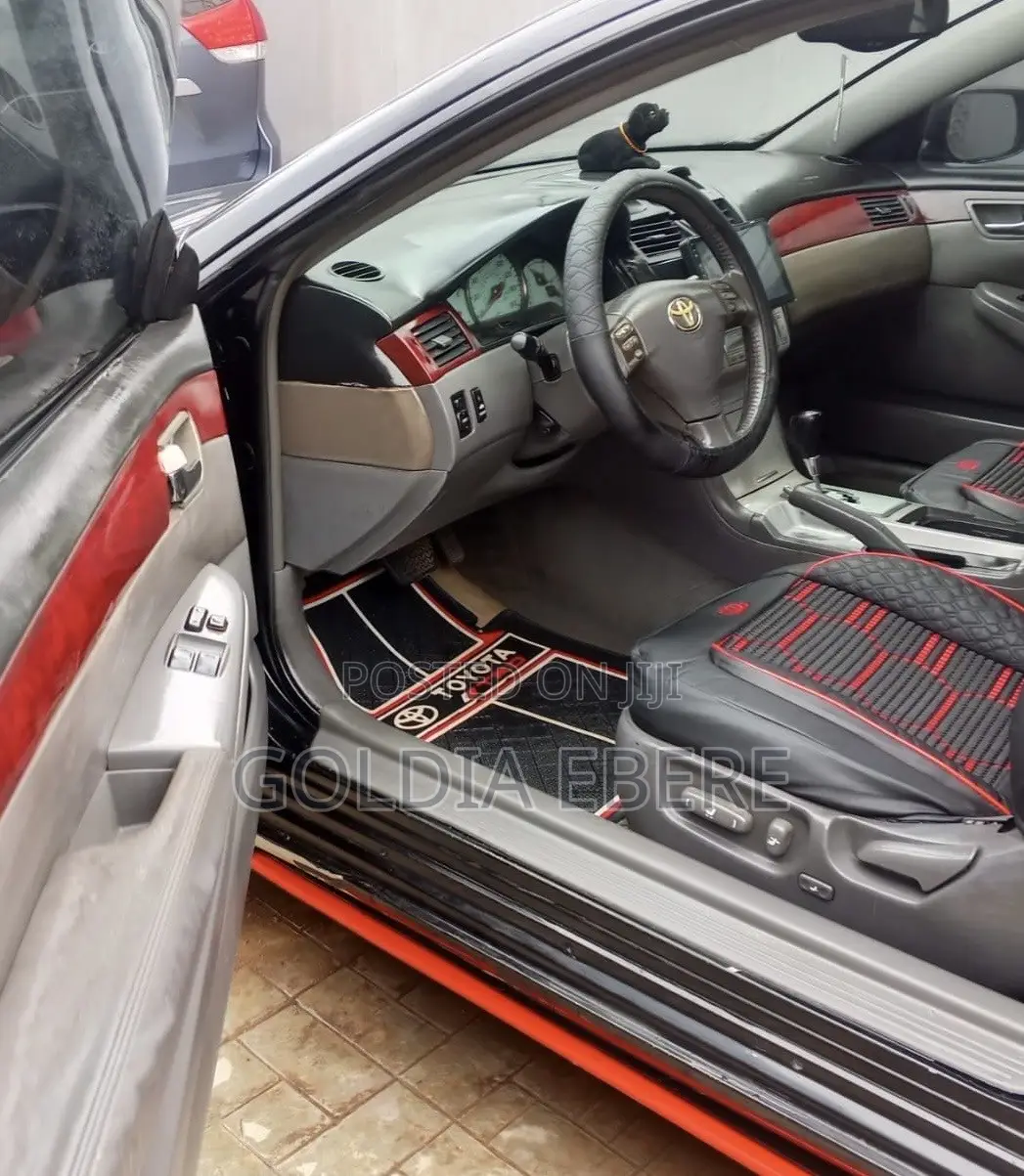 Toyota Corolla 2006 Black