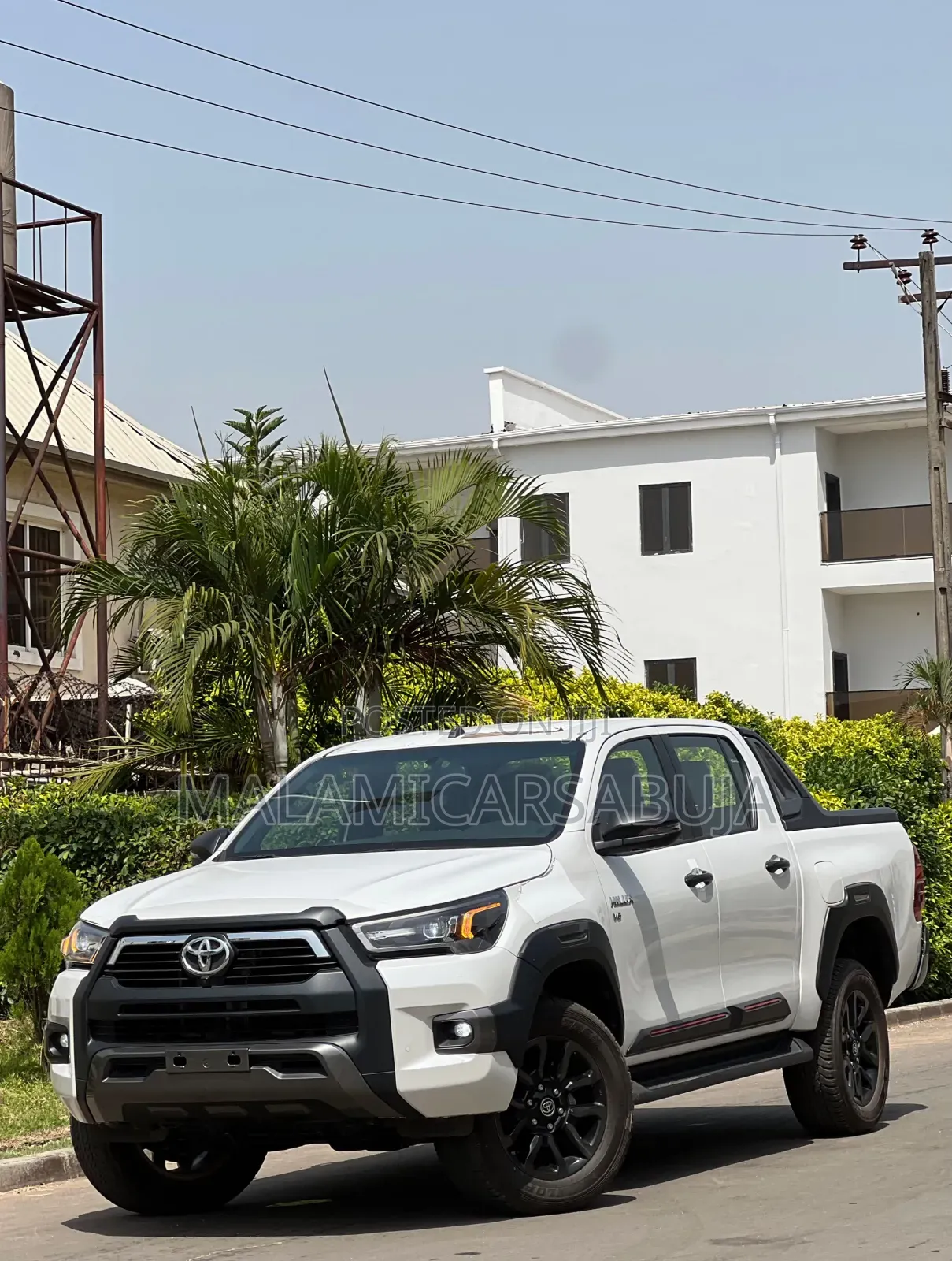 New Toyota Hilux 2025 White