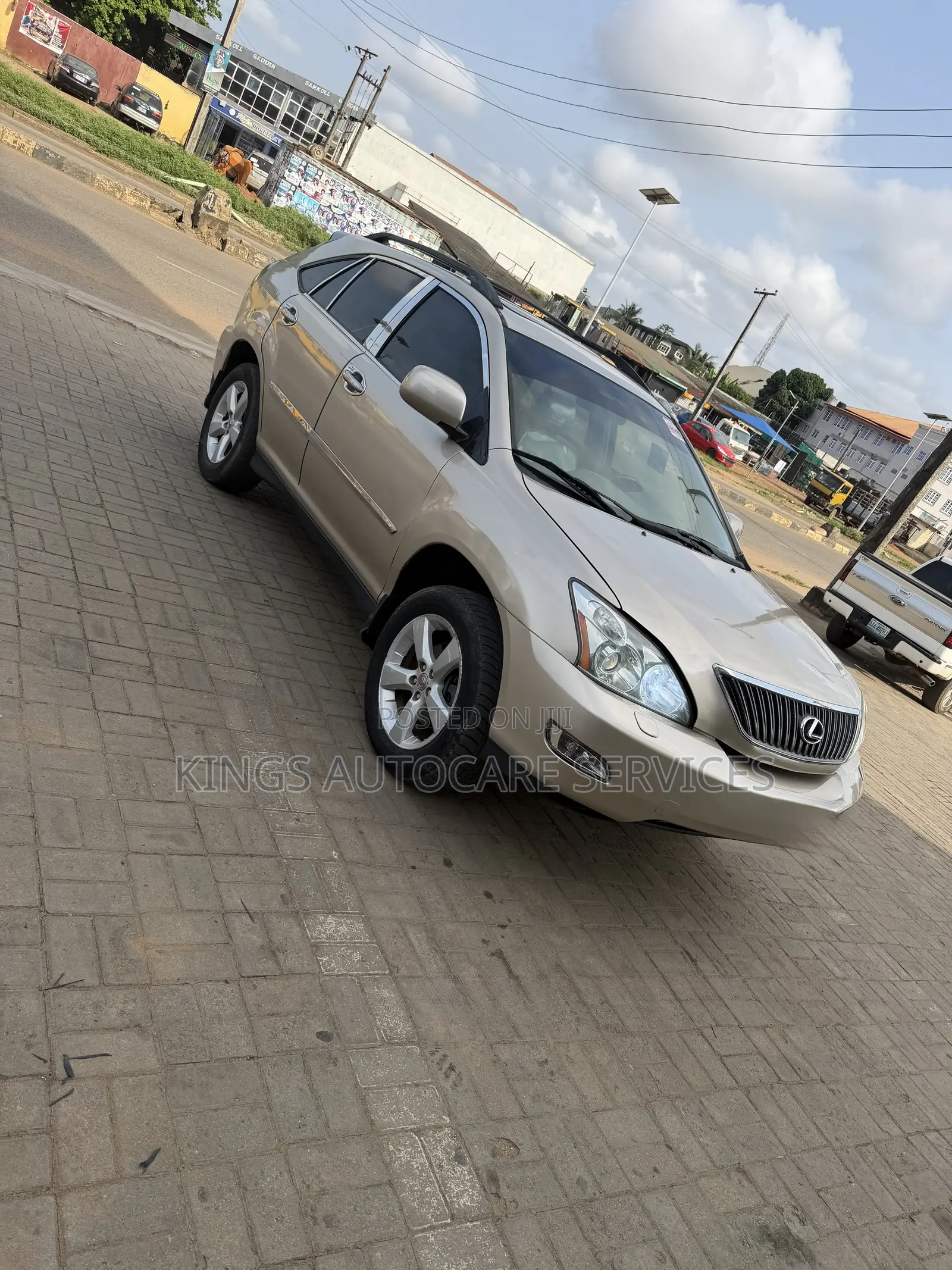 Lexus RX 330 2005 Gold
