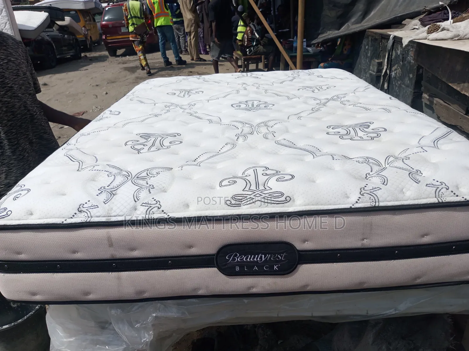 Mattress Hall for Your Family Comfort Hybrid Mattress