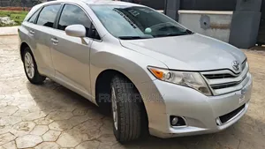 Toyota Venza 2011 Silver