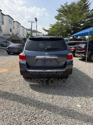 Toyota Highlander Limited 3.5l 4WD 2013 Gray