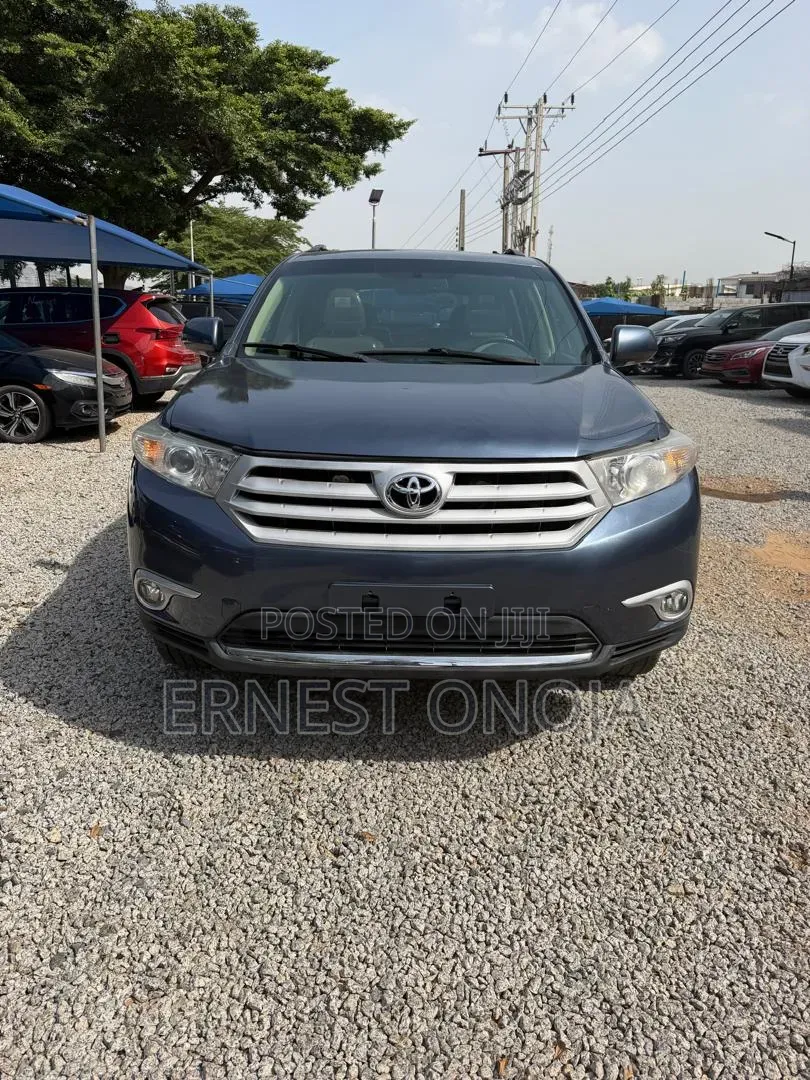 Toyota Highlander Limited 3.5l 4WD 2013 Gray