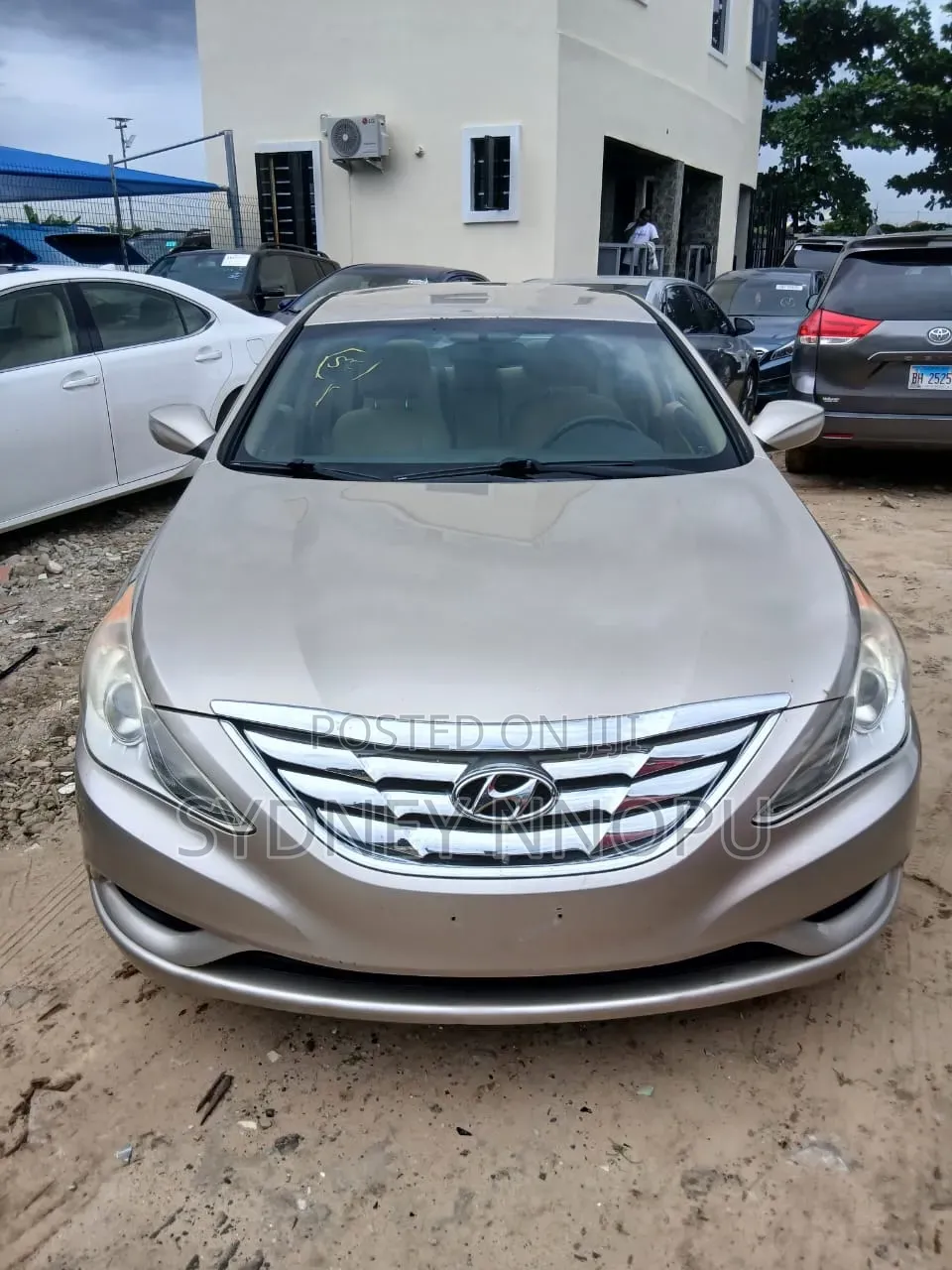 Hyundai Sonata 2012 Gold