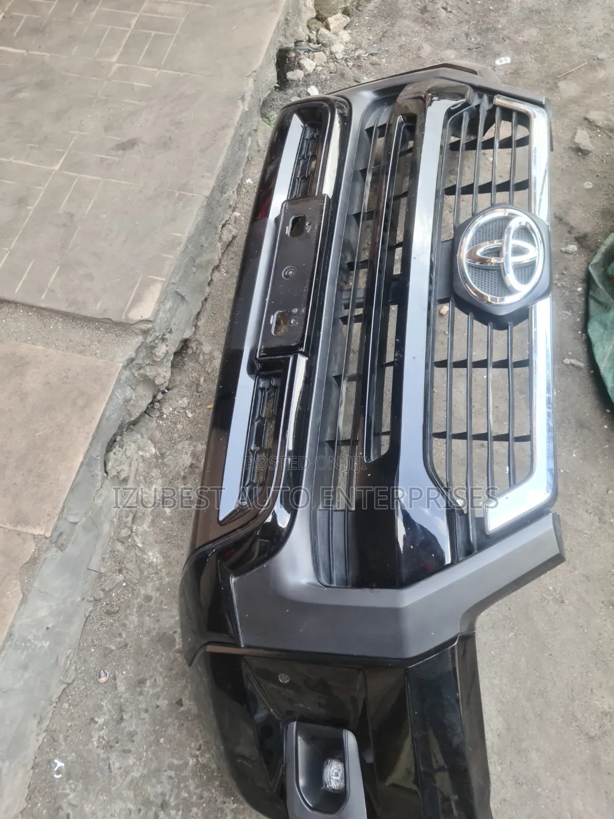 Complete Front Bumper TOYOTA Hilux 2022 Adventure