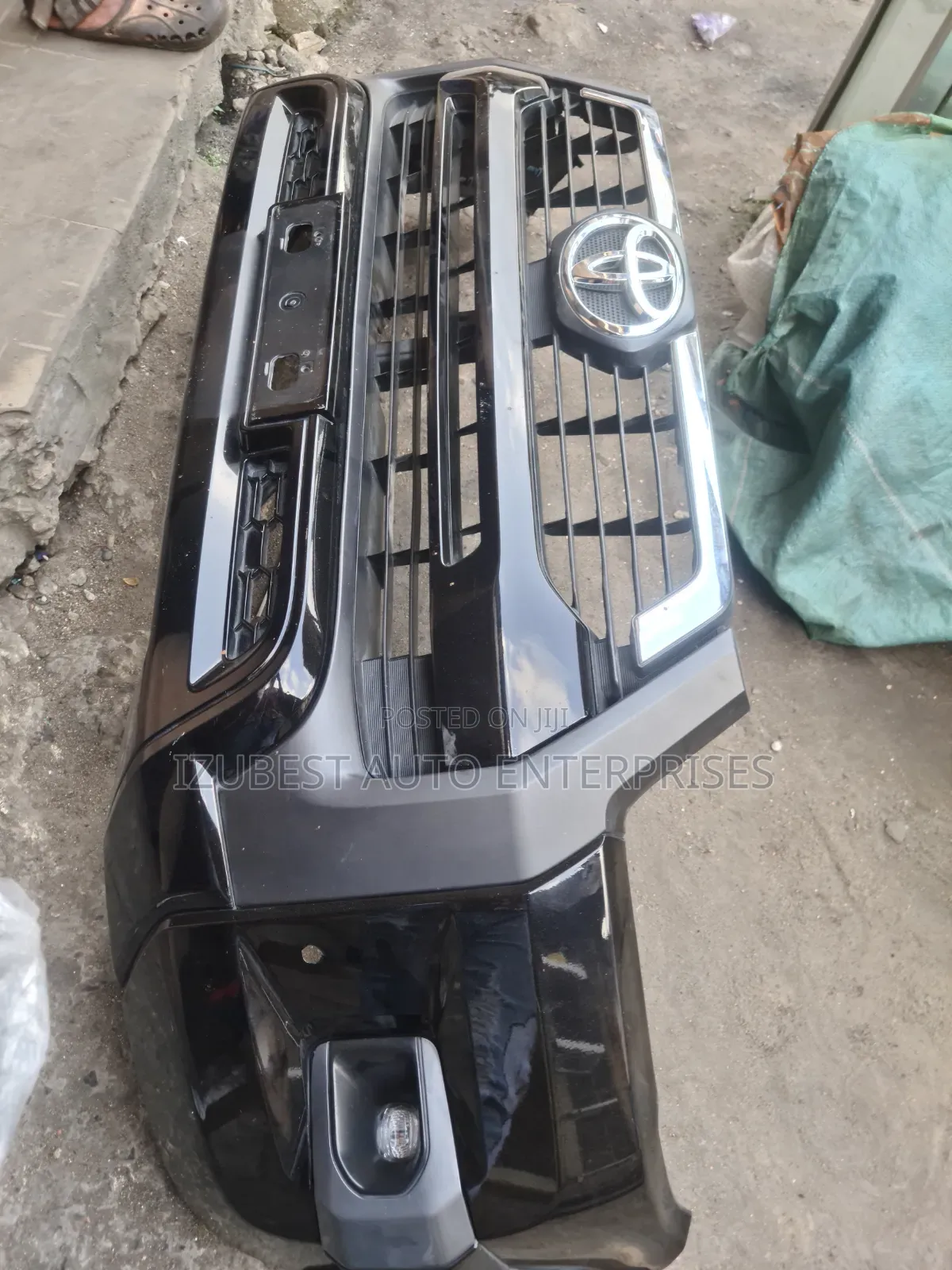 Complete Front Bumper TOYOTA Hilux 2022 Adventure