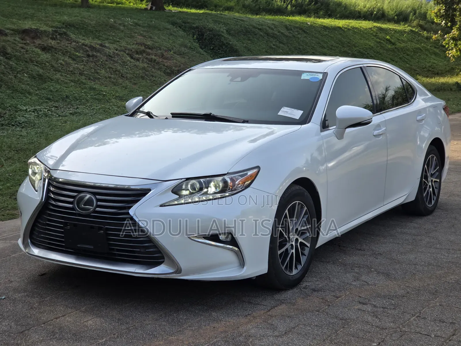 Lexus ES 350 FWD 2016 White