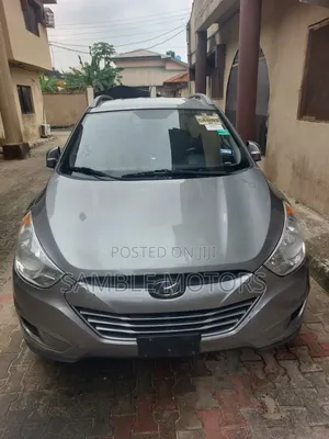 Hyundai Tucson GLS AWD 2011 Silver