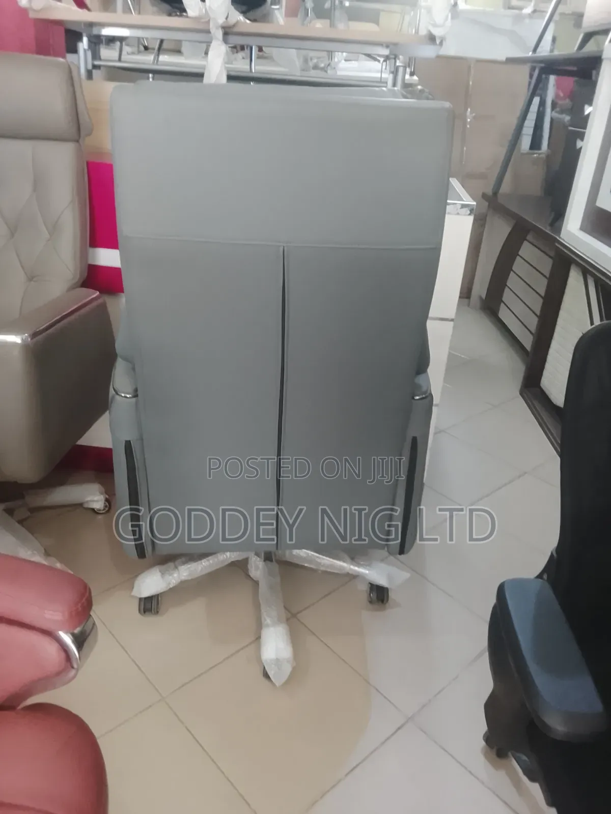 Quality Office Chair Swivel With Leg Rest