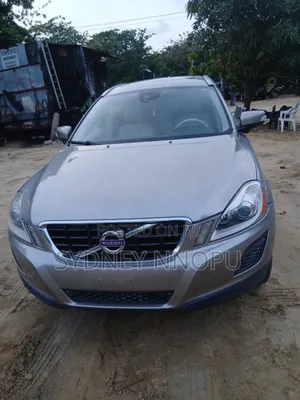 Volvo XC60 2013 Gold