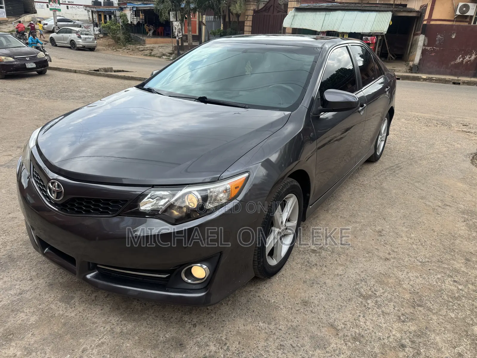 Toyota Camry SE 4dr Sedan (2.5L 4cyl 6A) 2013 Gray