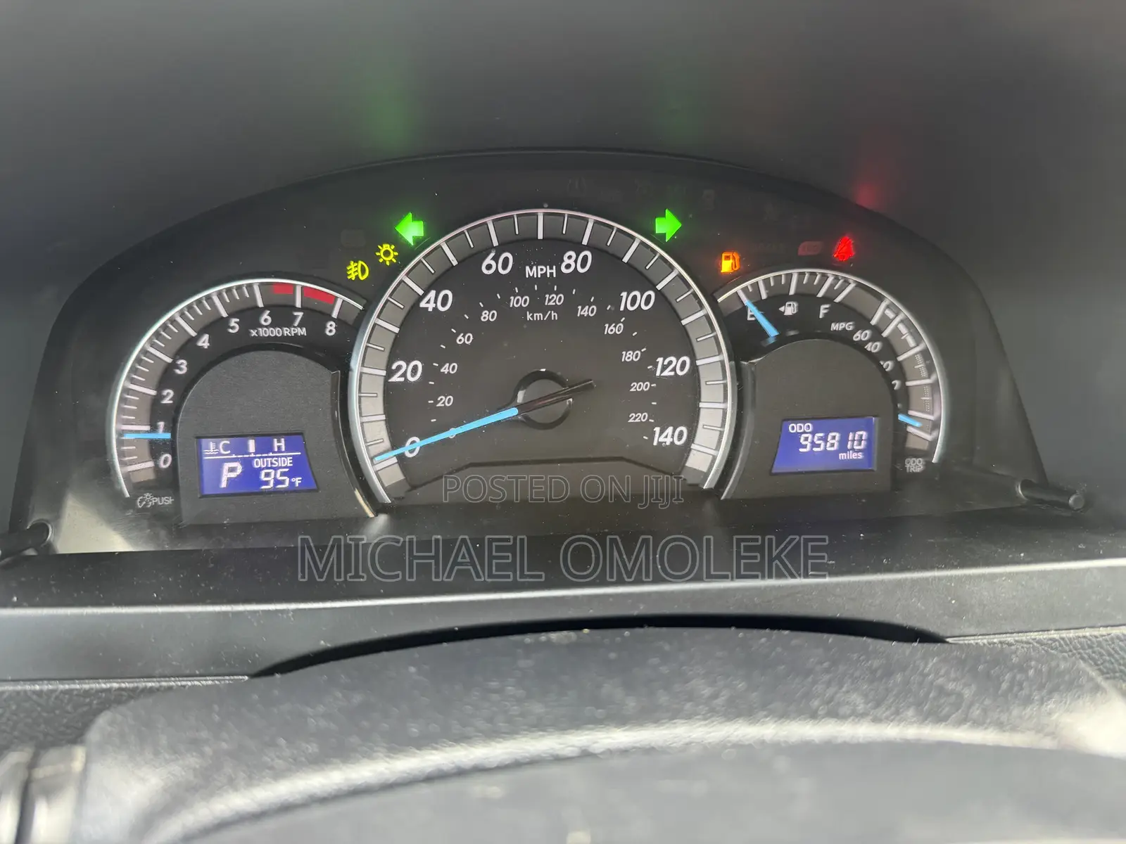 Toyota Camry SE 4dr Sedan (2.5L 4cyl 6A) 2013 Gray