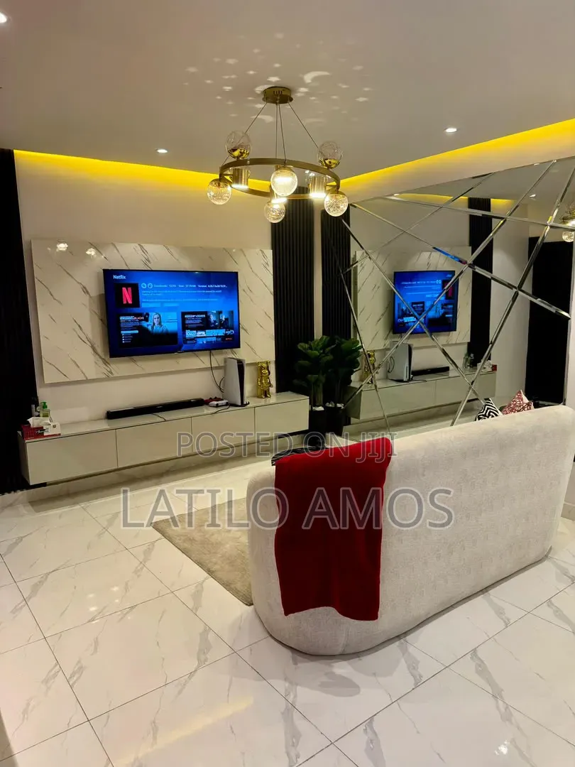 Cozy 1 Bedroom Unit With Balcony & a PS5 Console 