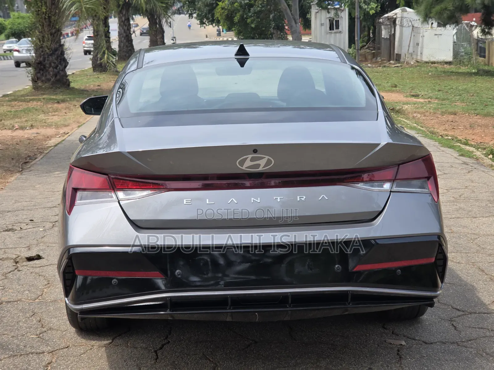 Hyundai Elantra SEL 2024 Gray