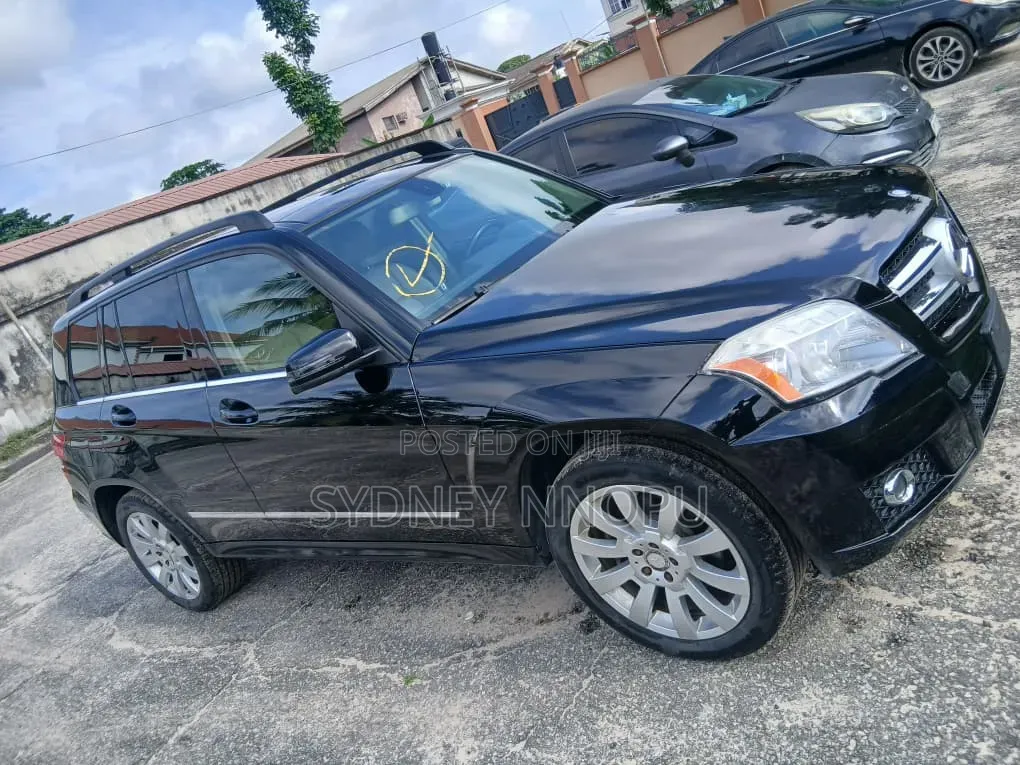 Mercedes-Benz GLK-Class 2011 Blue