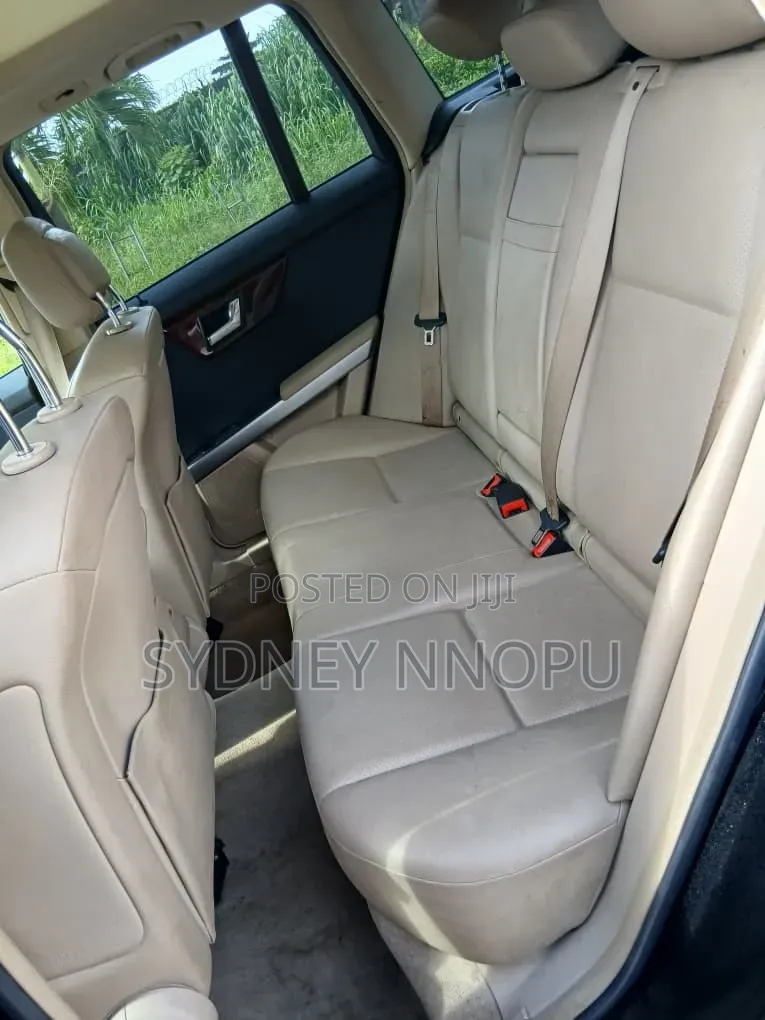 Mercedes-Benz GLK-Class 2011 Blue