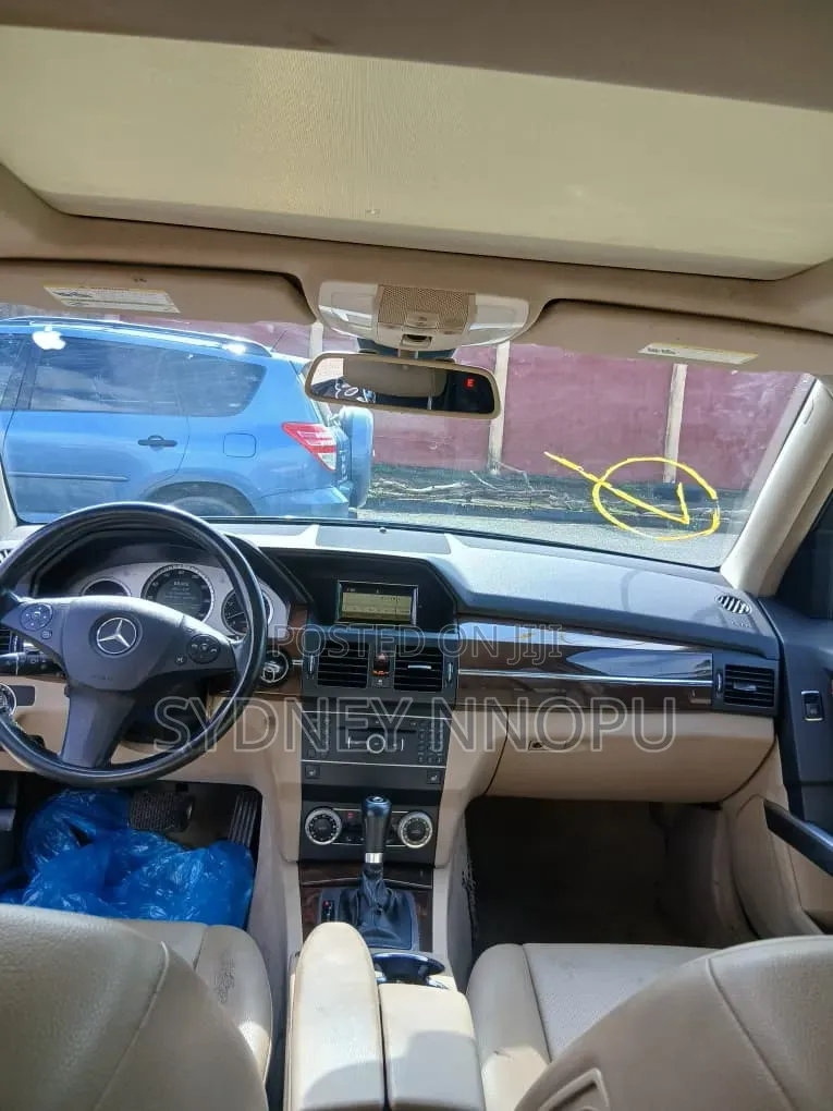 Mercedes-Benz GLK-Class 2011 Blue