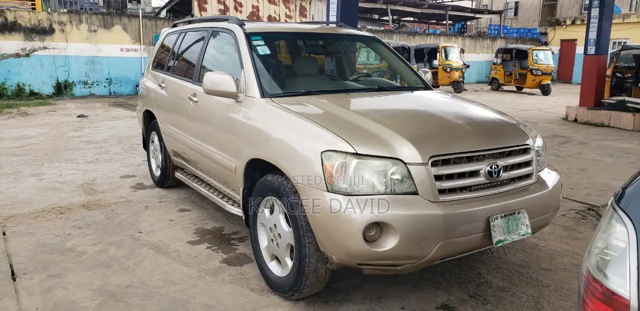 Toyota Highlander Limited V6 4x4 2004 Gold