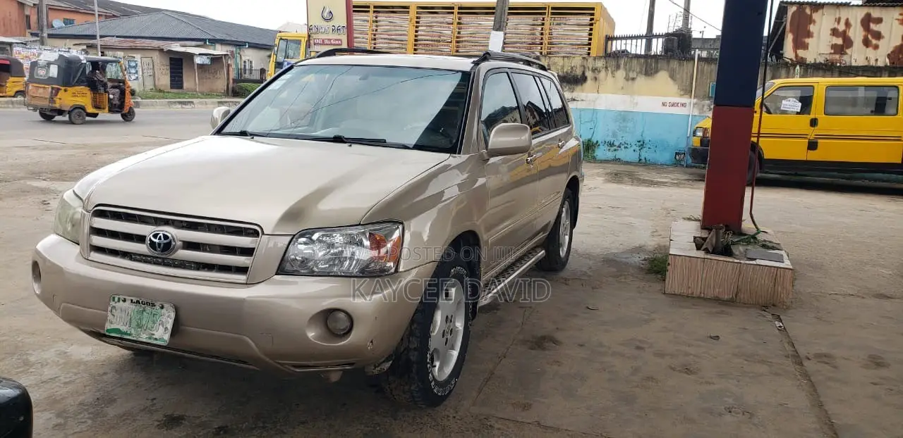 Toyota Highlander Limited V6 4x4 2004 Gold