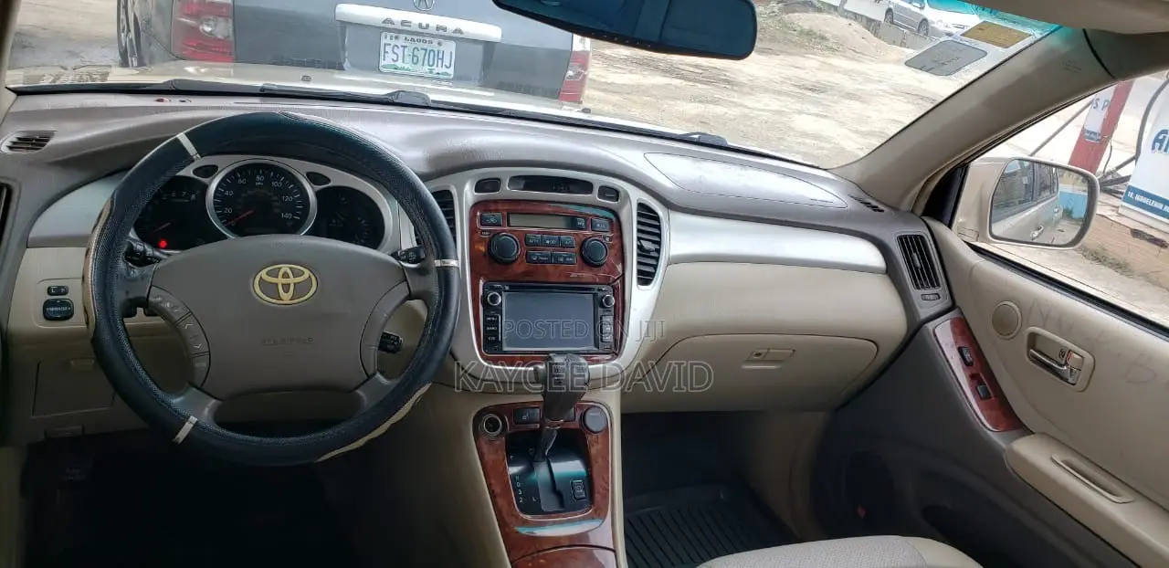 Toyota Highlander Limited V6 4x4 2004 Gold
