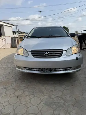 Toyota Corolla LE 2005 Silver