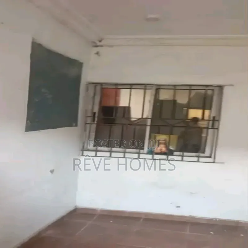 Studio Apartment in Abule-Ijesha for rent