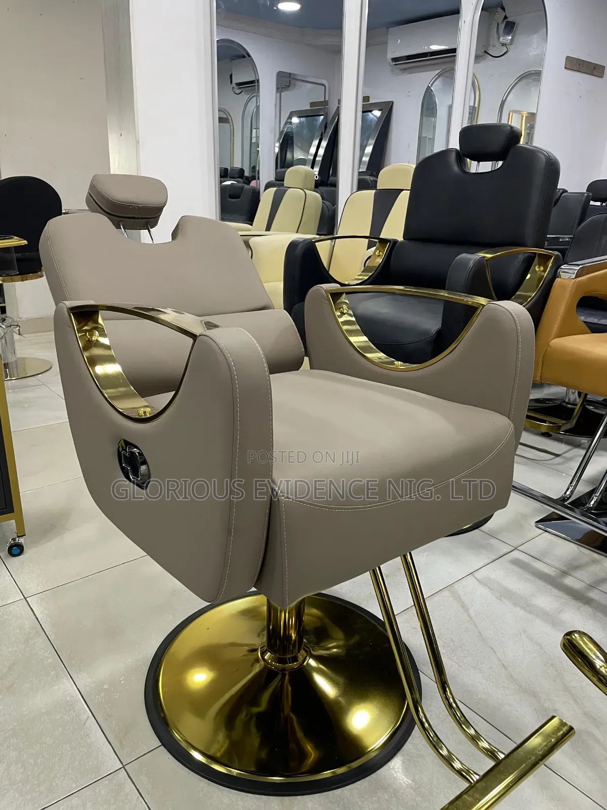 Salon Barber Chair 828-1