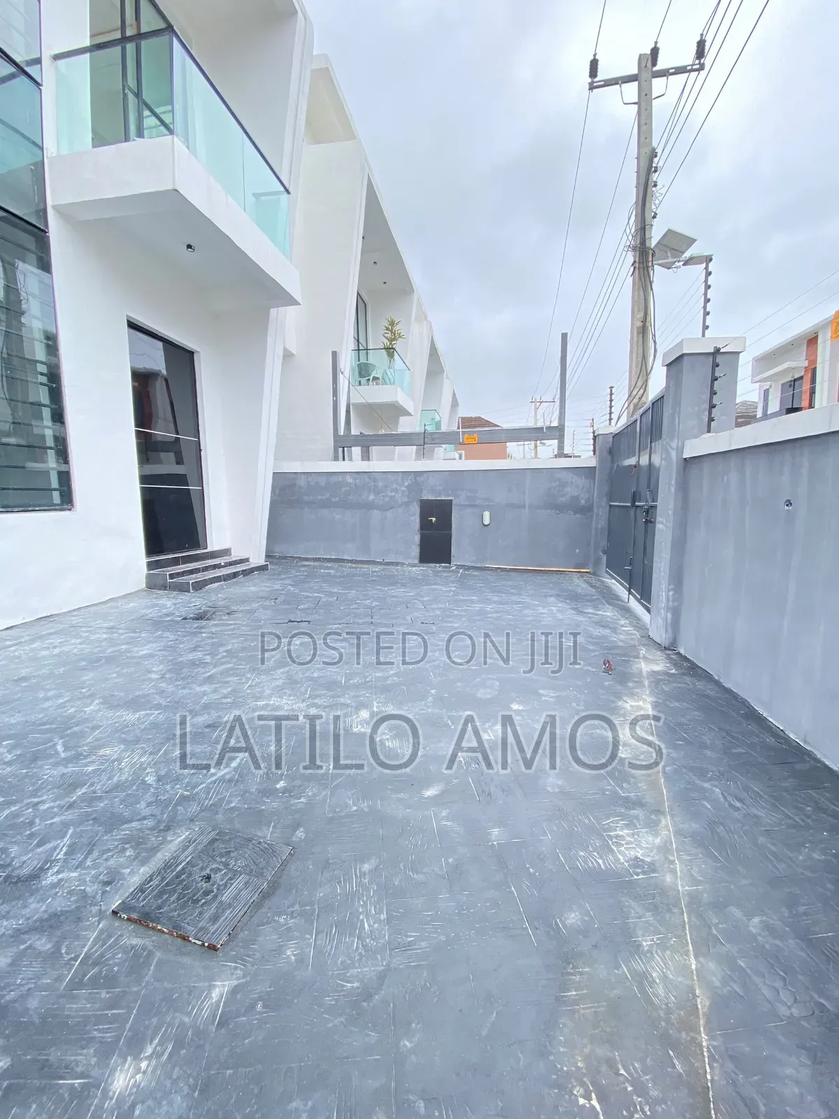 4bdrm Duplex in Sangotedo for sale