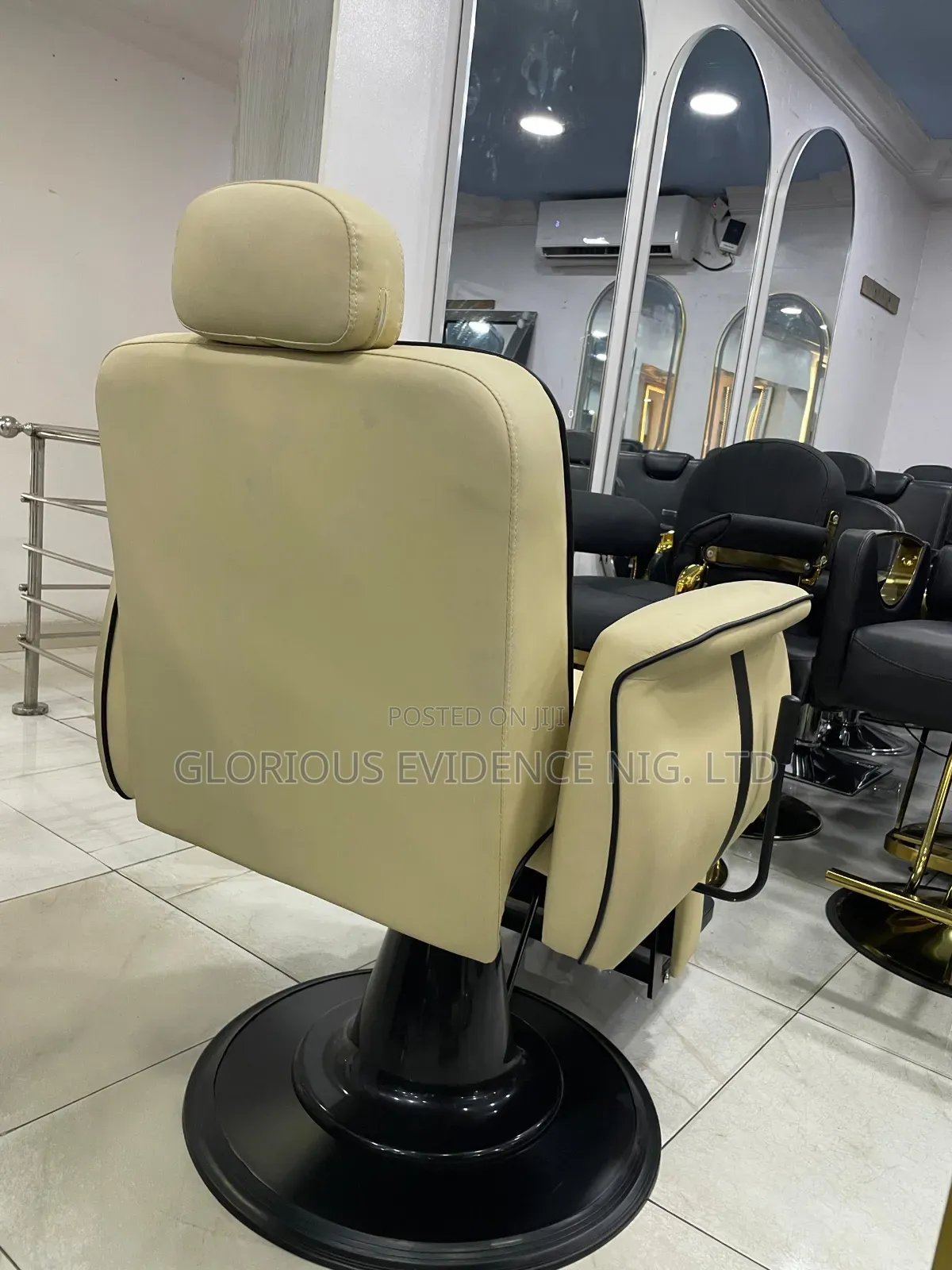 Salon Barber Chair 8809