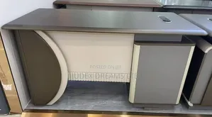 High Quality Office Table (1.4m.