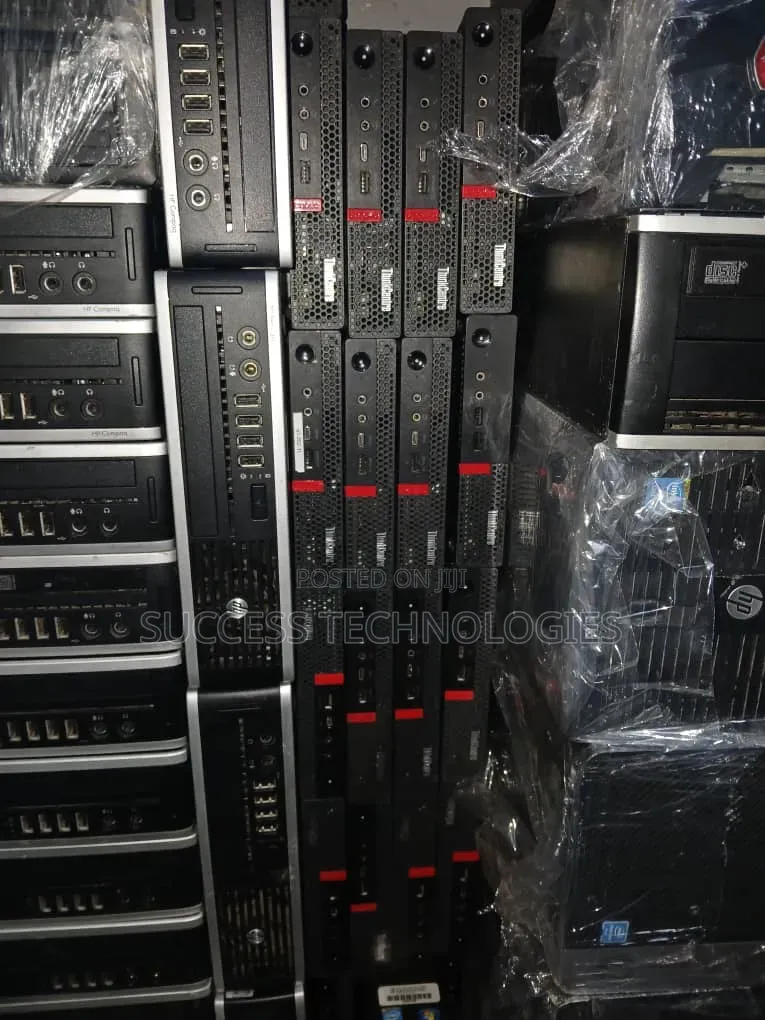 Desktop Computer Lenovo ThinkCentre M720 4GB Intel Core i3 HDD 250GB